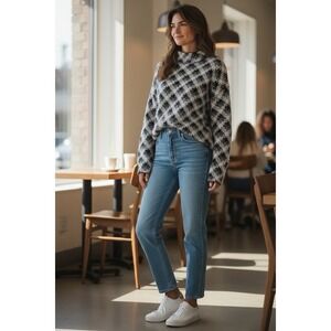 Cupcakes and Cashmere Fuzzy Sweater L Black White Houndstooth Soft Cozy